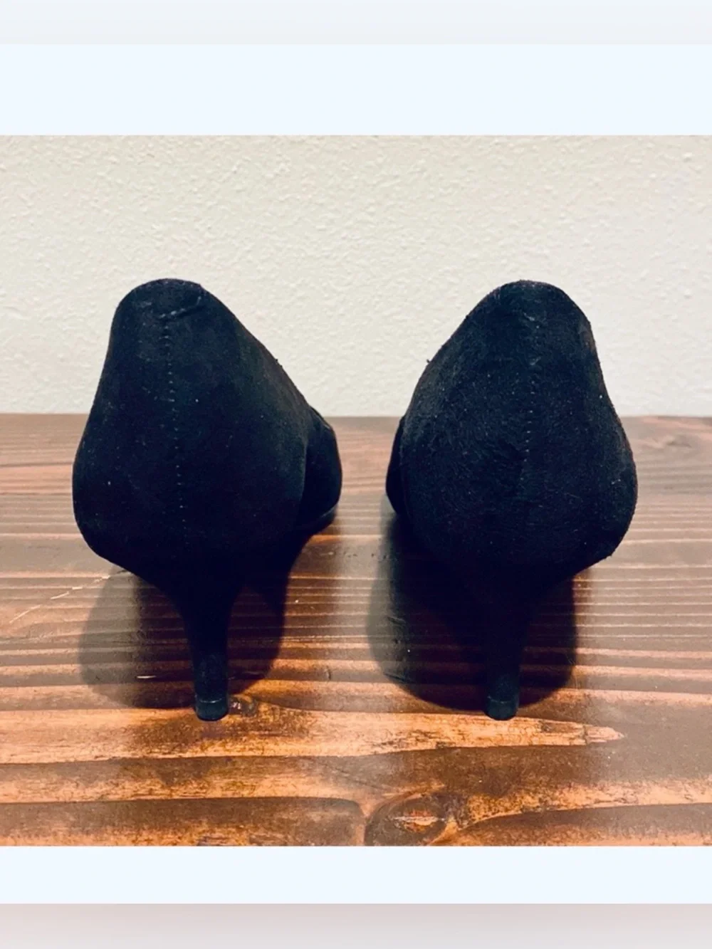 Talbots Suede Erica Tassel Heels! - Picture 5 of 5